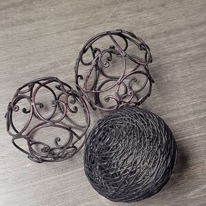 Decorative Wire Spheres Set